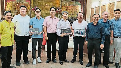 Photo of 【台山寧阳会馆秋祭暨孝亲敬老宴】刘志荣：属中华民族价值 孝亲敬老维繫社会和谐