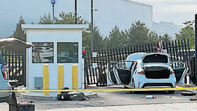 Photo of 警称是针对性袭击 美退役军人车撞FBI办事处