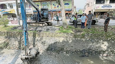 Photo of 默迪卡大路停车格暂停用 让路洪沟清理工程