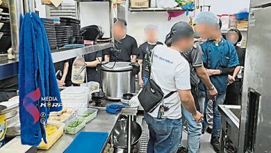 Photo of 柔移民局突击6食肆 捕55外劳3本地男子