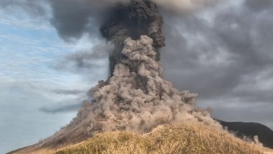 Photo of 勒沃托比火山连续喷发 火山灰冲天6公里