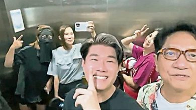 Photo of 黎瑞恩张与辰陈友 被困升降机继续彩排