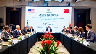Photo of 与2中企举行商务会谈 安华：中企为马带来8亿潜在投资