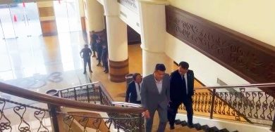 Photo of 险遭拒入境沙巴 艾伯特今早现身亚庇法庭应讯