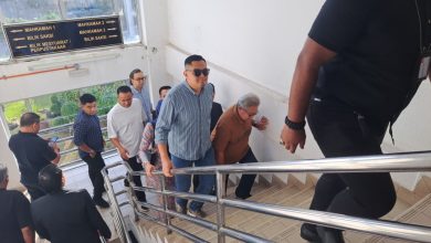 Photo of 阿克马过堂 支持者仅数十人