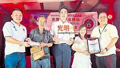 Photo of 【柑仔园草场小贩联商理事会中元宴】郑来兴：明年大马旅游年 小贩须注重卫生服务