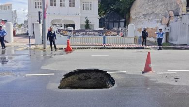 Photo of 槟城车水路地陷涌水 路段封锁引发严重堵车
