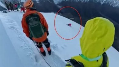 Photo of 视频 | 帮同行游客拍照解开安全绳 中国男子失衡从雪山坠亡
