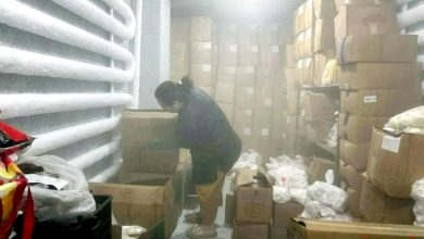 Photo of 老板娘受困冷冻库20分钟 外卖员听敲门声解救