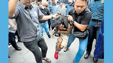 Photo of 菲示威警民冲突72人被捕