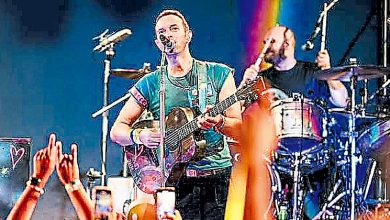 Photo of Coldplay巡演撞罢工 唱不了延期