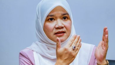 Photo of 【校园凶杀案】成立特委会公正调查 法丽娜对死者家属致哀