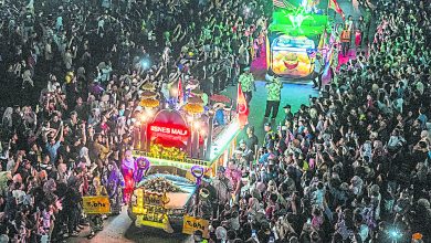 Photo of 丹苏丹华诞18花车游行 逾3万人齐聚观看