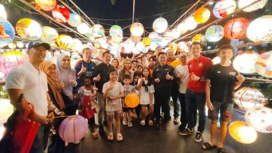 Photo of 保阁亚三中秋园游会 雨幕下灯笼闪耀昌明公园