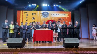 Photo of 各界嘉宾校友师生齐聚 见证日新百年辉煌历程 