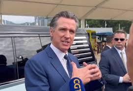 Photo of 2028年美总统战火提前点燃 加州州长纽瑟姆证实考虑竞选