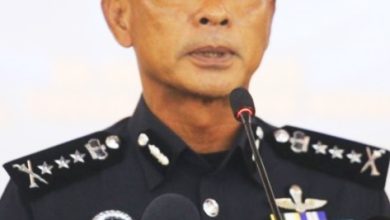 Photo of 躲公寓停车场卖毒避法网 警逮捕2男女 起获18公斤大麻花
