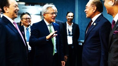 Photo of 安华与黄仁勋杨肃宏会谈 “我国自主AI议程重大进展”
