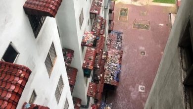 Photo of 组屋遮阳篷成垃圾场 缺德邻居扔烟蒂险酿火灾！