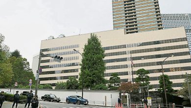Photo of 涉犯妨害公务罪 日汉美使馆外持刀被捕