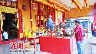 Photo of 九皇爷诞最后一日茹素 大批善信登千二层祈福