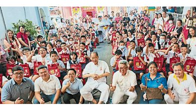 Photo of 二条路斗母宫庆九皇爷诞 助学金颁81学生