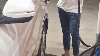 Photo of 狮城车司机半夜添RON95 被劝阻还反呛“Tak Boleh meh!”