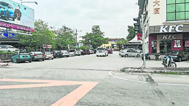 Photo of 沉香红绿灯入口处 今起局部封路进行铺路