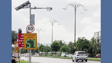 Photo of 峇甲亚兰路旁 设测速显示器提醒超速