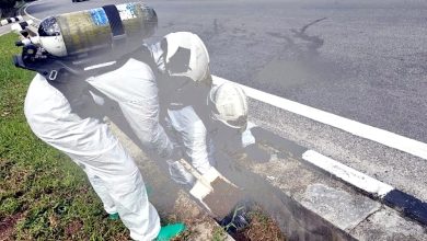 Photo of 货柜车途经近野新大道收费站 储罐破损化学液体泄漏