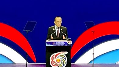 Photo of 东盟峰会哀悼泰王太后崩逝 安华感谢阿努廷往返奔波