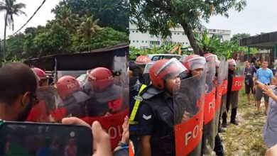 Photo of 班村拆木屋行动“升级”! 发展商强拆民宅 引发剧烈警民冲突