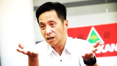 Photo of 1课2教师〡家长学生无所适从 胡栋强建议小规模试行