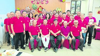 Photo of 【金兰志工团成立暨庆工宴】张岷铨：舞台镜头背后 志工团牺牲办成活动