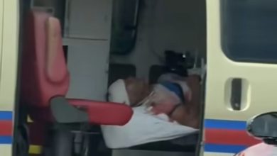 Photo of 华裔中年趁侄女洗澡时踢撞浴室门 弟弟一怒下挥巴冷刀砍兄头脚