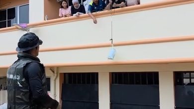 Photo of 合艾大水灾| 水淹一楼高 他在屋顶搭帐篷