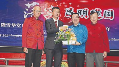 Photo of 郑立慷:不仅采挖贩卖  提炼稀土推动中下游产业