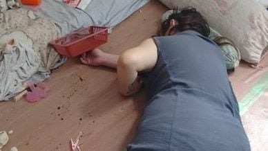 Photo of 妇女昏倒卧房 2幼童哭声救妈妈