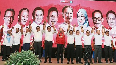 Photo of 沙巴州选 包括州元首儿 2沙盟领袖 蓝眼公布10候选人