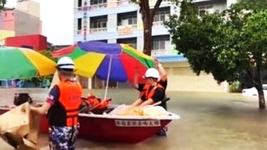 Photo of 合艾大水灾〡视频〡不分国籍助受困者 泰民感激大马救援队