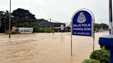Photo of 警员忙救灾也忙防灾 樟仑警局淹水暂关