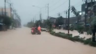 Photo of 合艾水灾持续 大马游客暂住疏散中心 待灾情好转