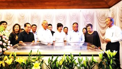 Photo of 丹斯里张晓卿爵士逝世〡毕生贡献社会 张庆信:年轻人学习榜样