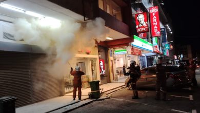 Photo of 文德甲大街商店  疑电线短路引发火花