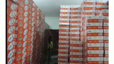 Photo of 关税局年末破大案  420万走私烟酒藏民宅