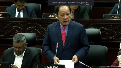 Photo of 学生坠化粪池亡引爆议会怒火 议员轰JKR“轻质盖板埋祸患”