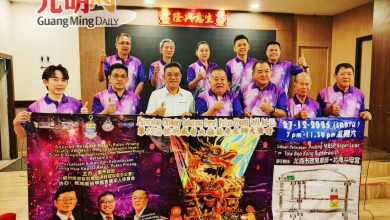 Photo of 27日威省大旗鼓游行 38队伍 动物也参与