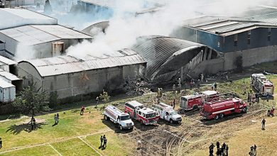 Photo of 墨小型飞机撞仓库7死
