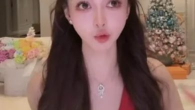 Photo of 叶珂直播喊“中国人不过洋节” 网吐槽: 背后圣诞树是?