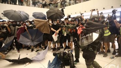 Photo of 港警员冲突中被围殴羞辱 2示威者被判赔26万